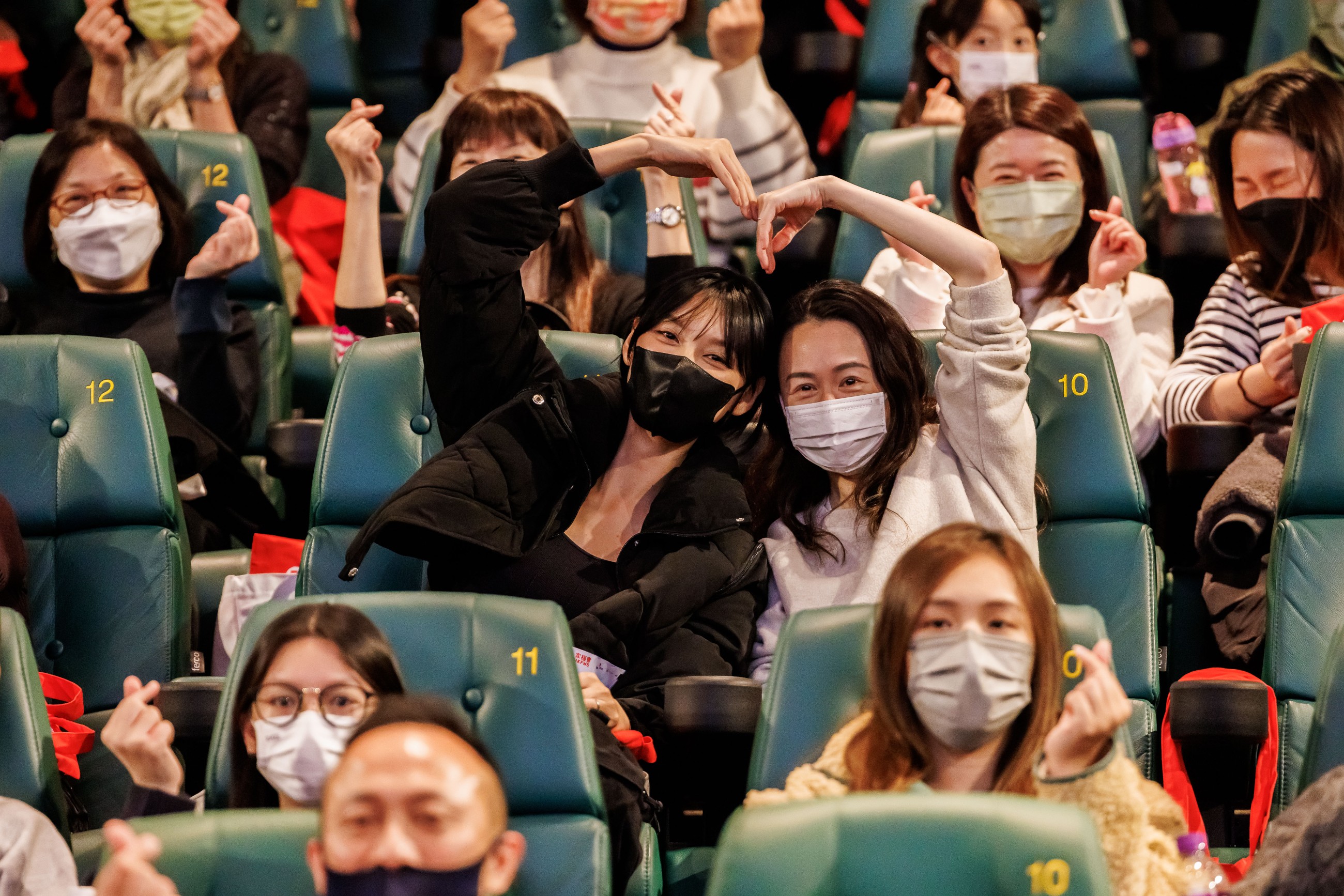 《流水落花》慈善首映