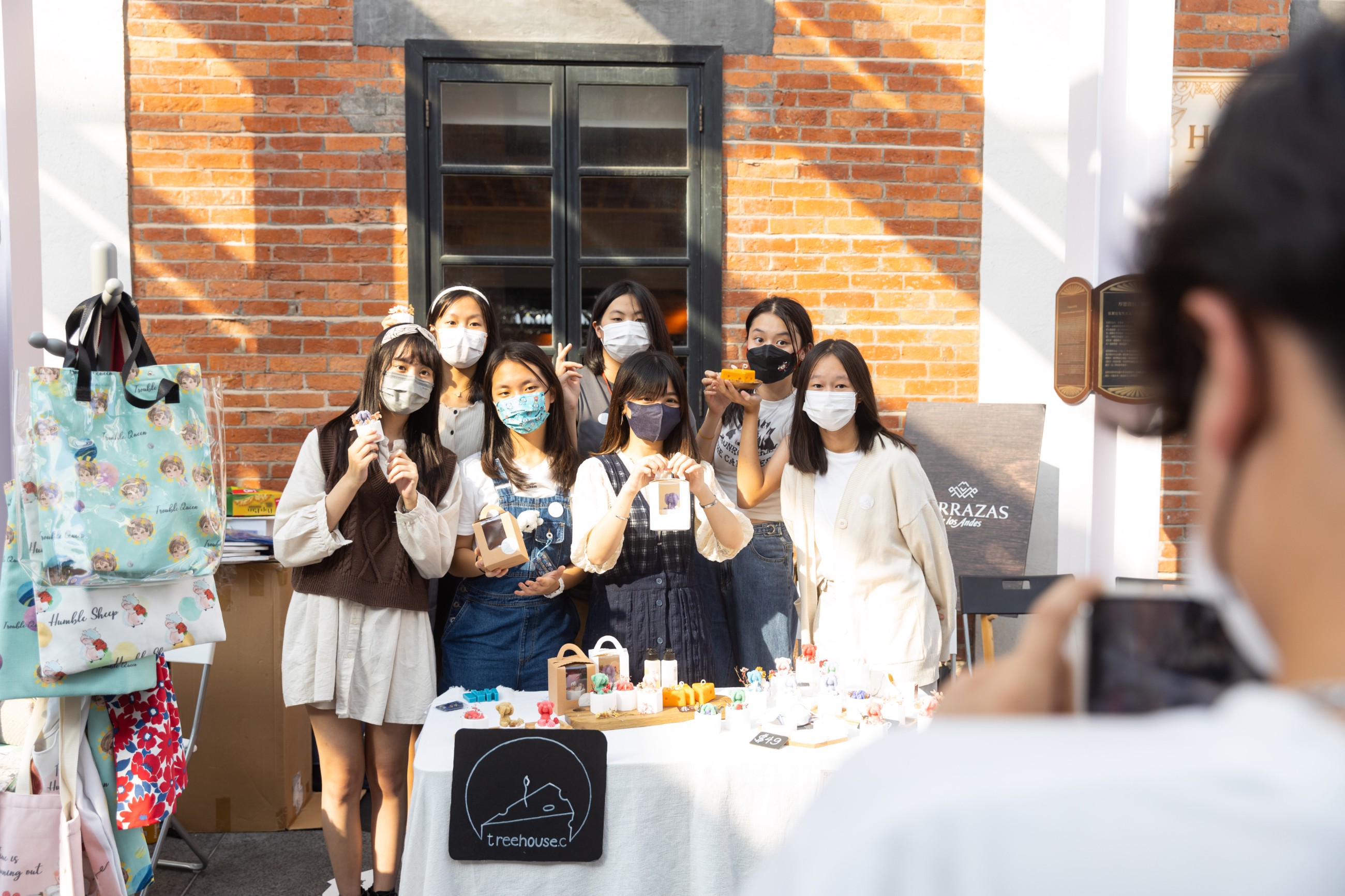 家福會與LOCOLOCO合作舉辦「失敗之祭．創意市集」