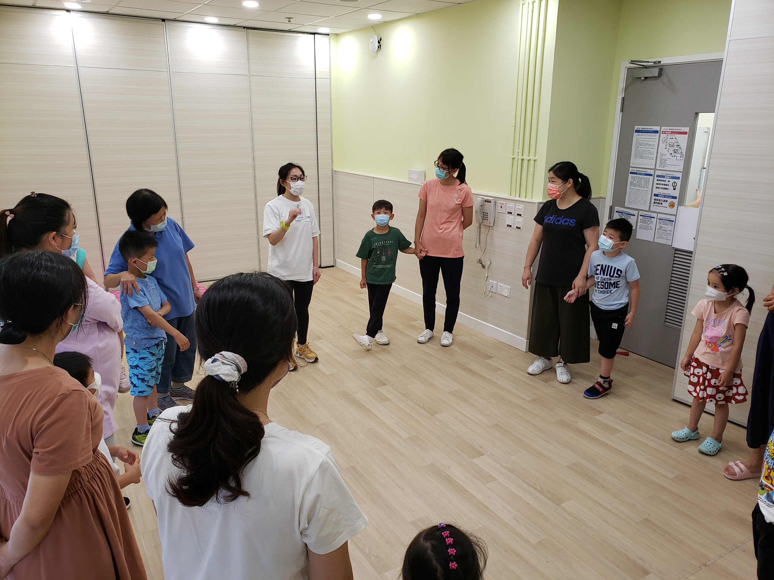 家福會為基層家庭舉辦一系列「家 ‧ 正能量」活動